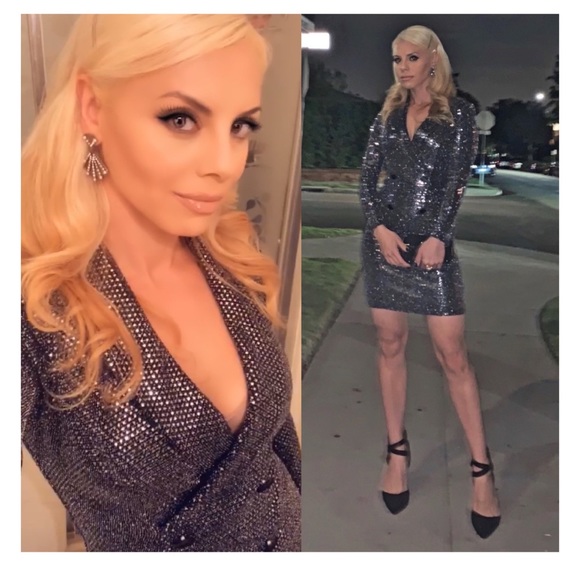 Dresses & Skirts - Cocktail dress